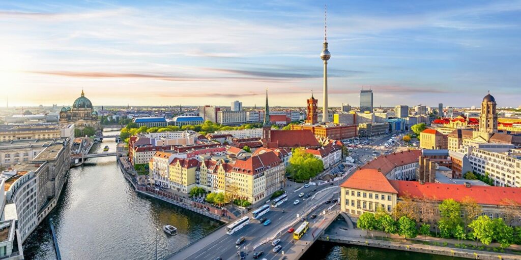 Moving to Berlin from Dubai - acorn movers - dubai