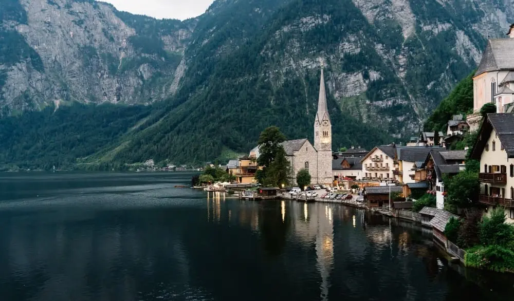 moving from dubai to austria - acorn movers - dubai