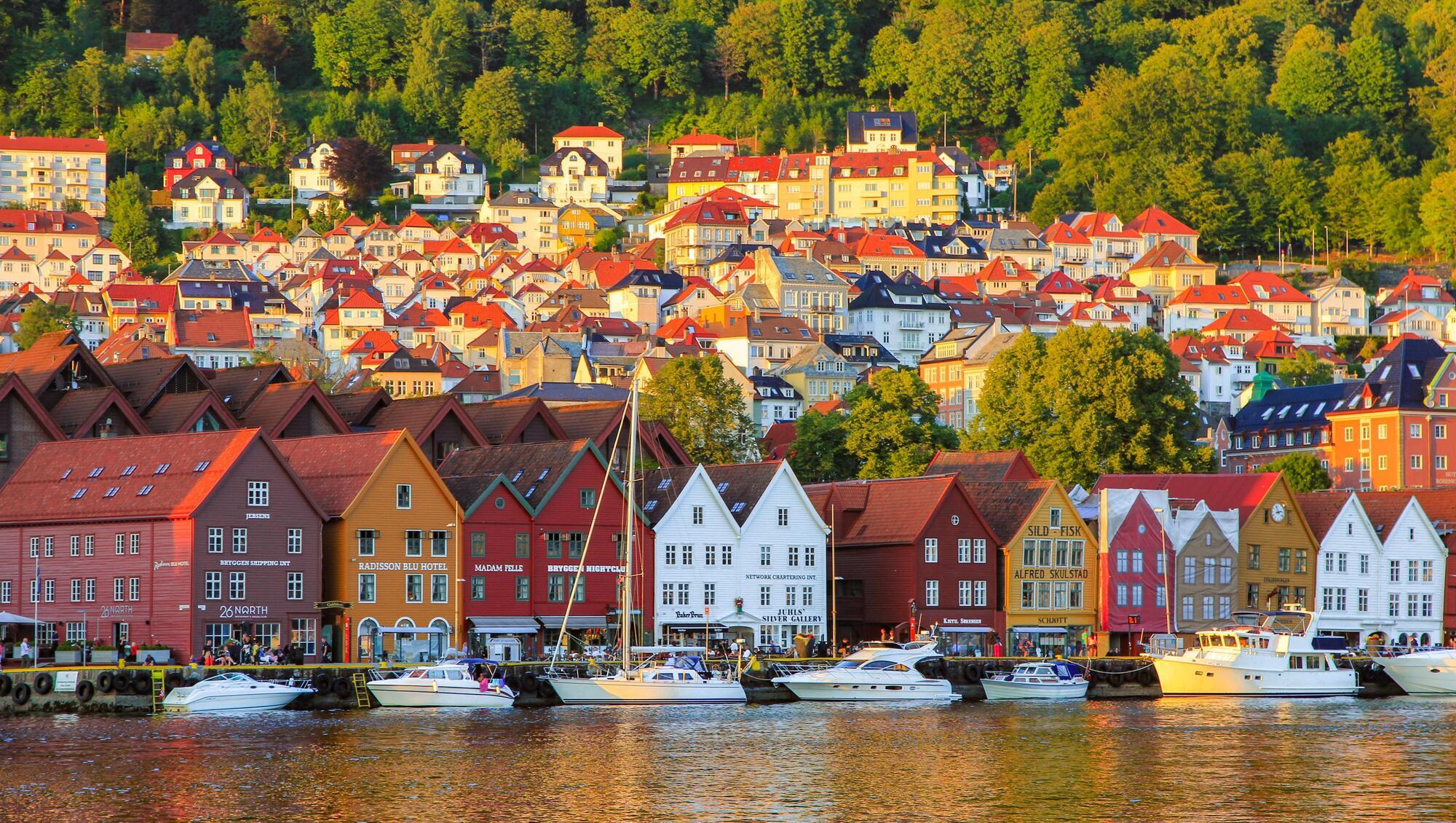 Moving to Bergen from Dubai - acorn movers - dubai