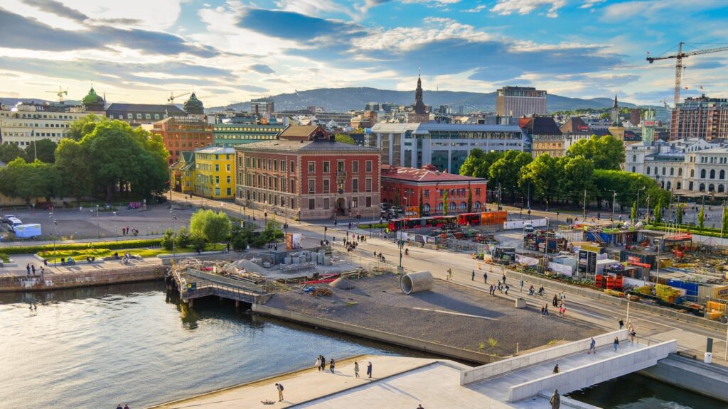 Moving to Oslo from Dubai - acorn movers - dubai