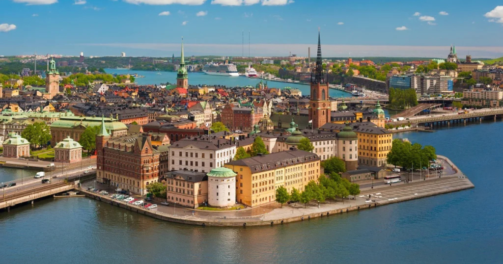 Moving from Dubai to Stockholm What Professionals Relocating to Sweden Should Know - acorn movers - dubai